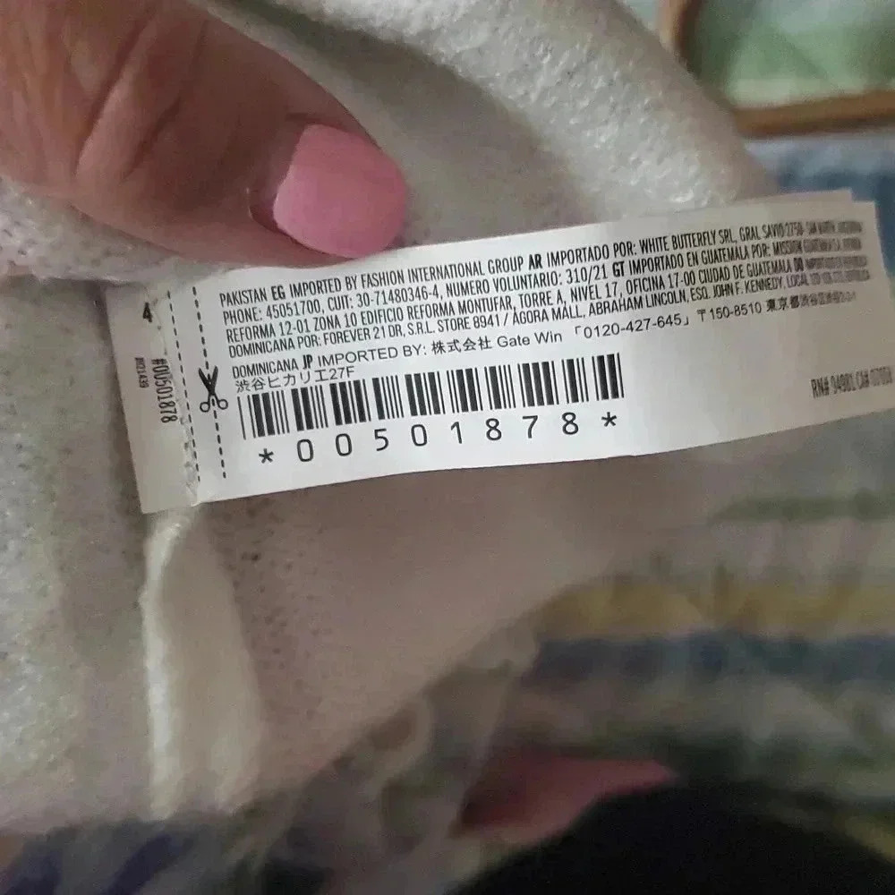 F21 Floral Crop Sweater - Picture 5 of 9
